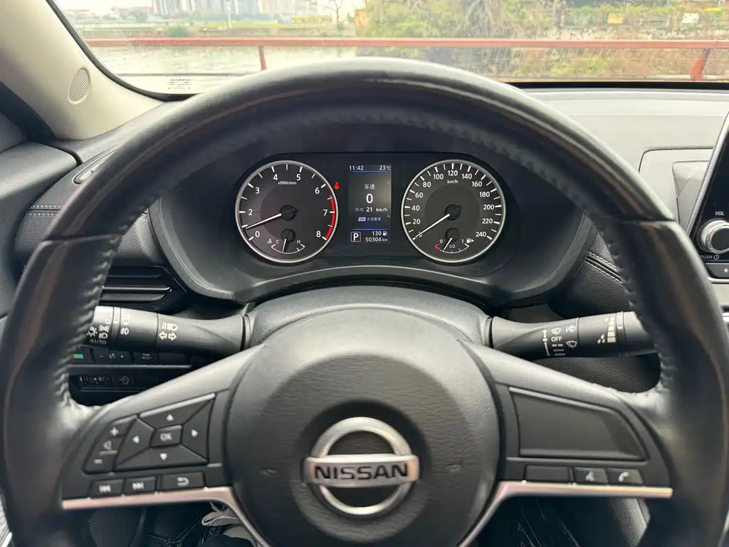 NISSAN SYLPHY 2020