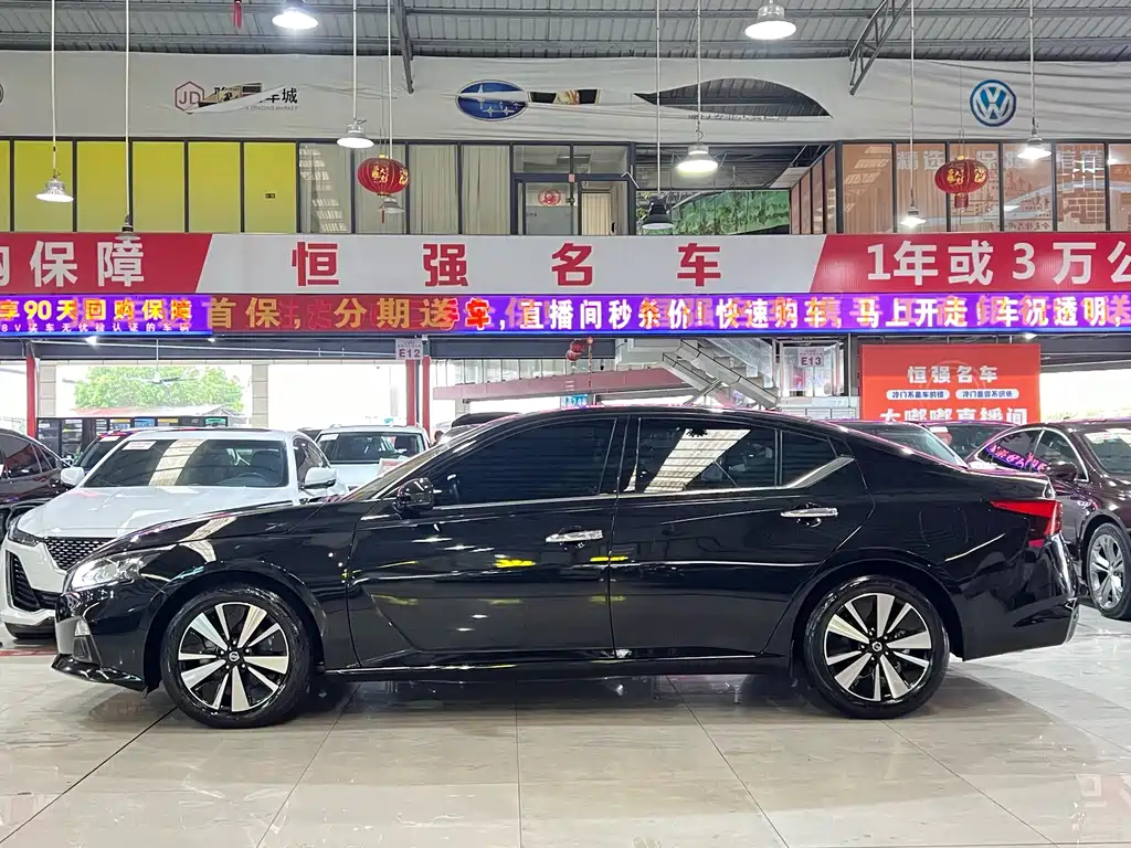 NISSAN TEANA 2021