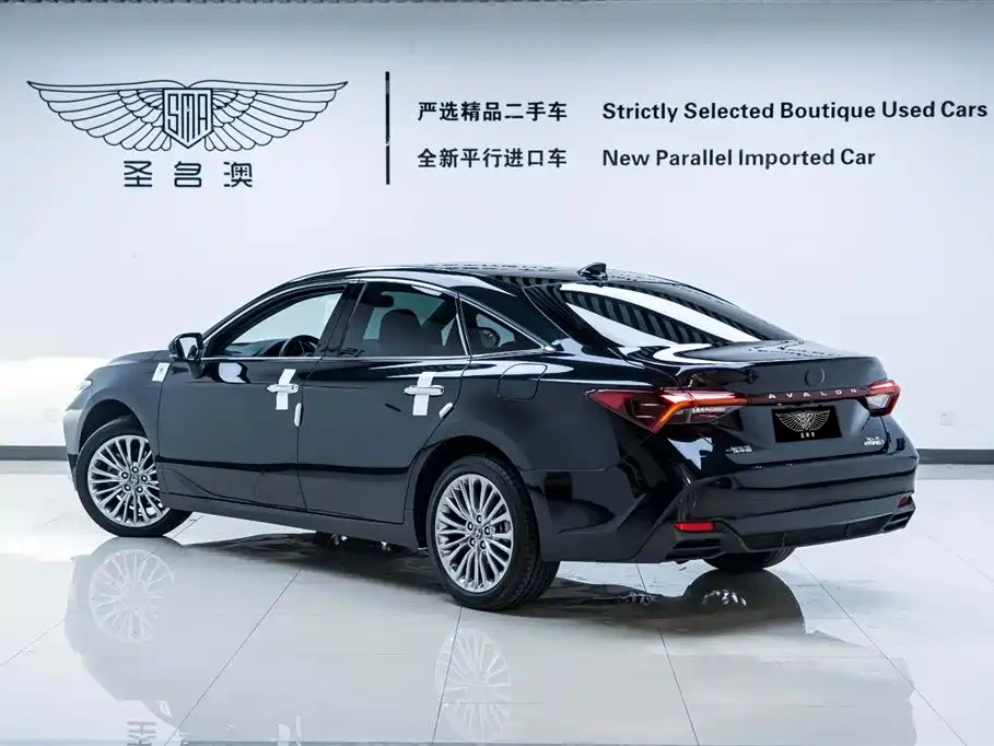 TOYOTA AVALON 2022