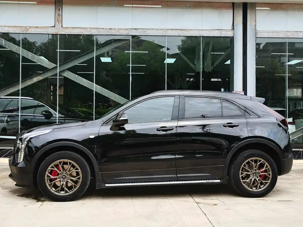 CADILLAC XT4 2021