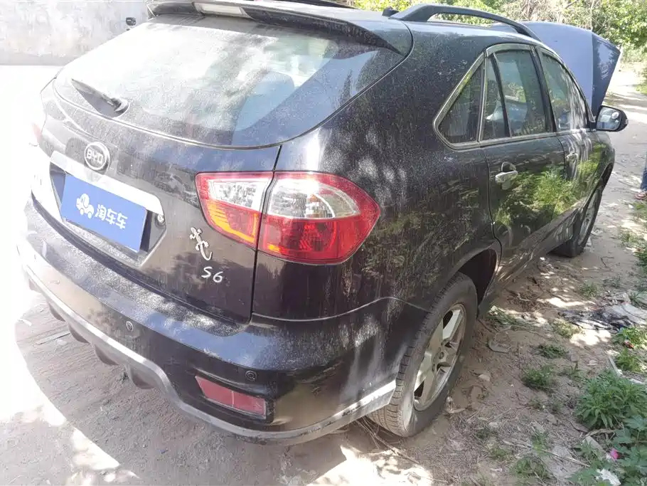 BYD S6 2014