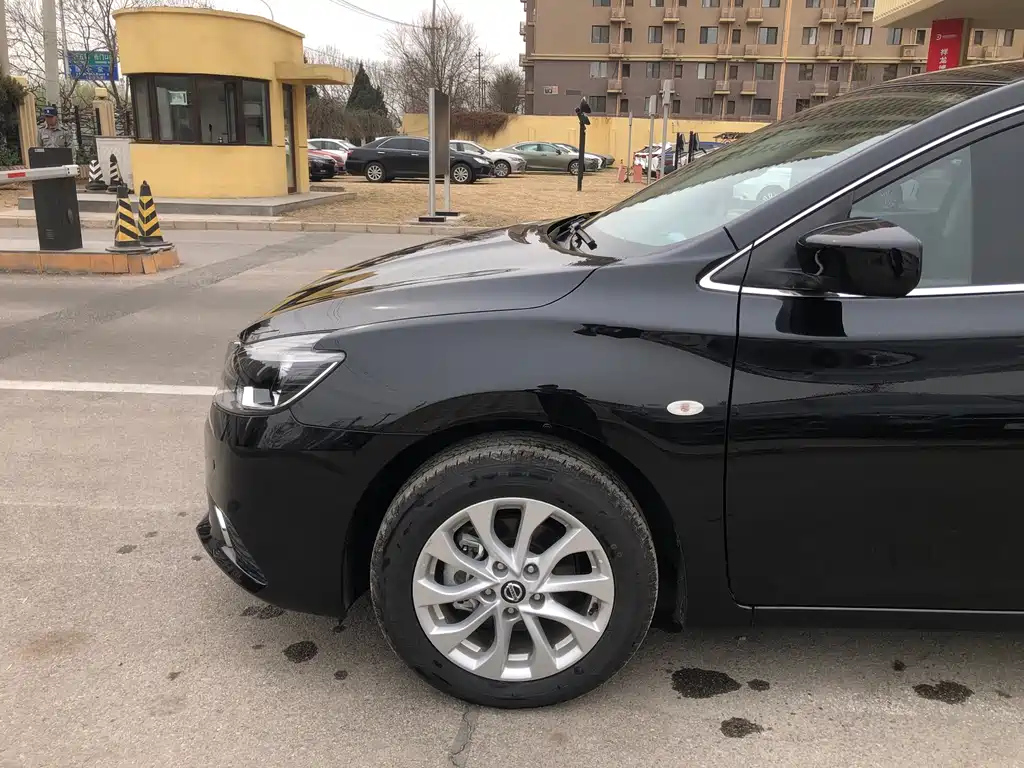 NISSAN SYLPHY 2022