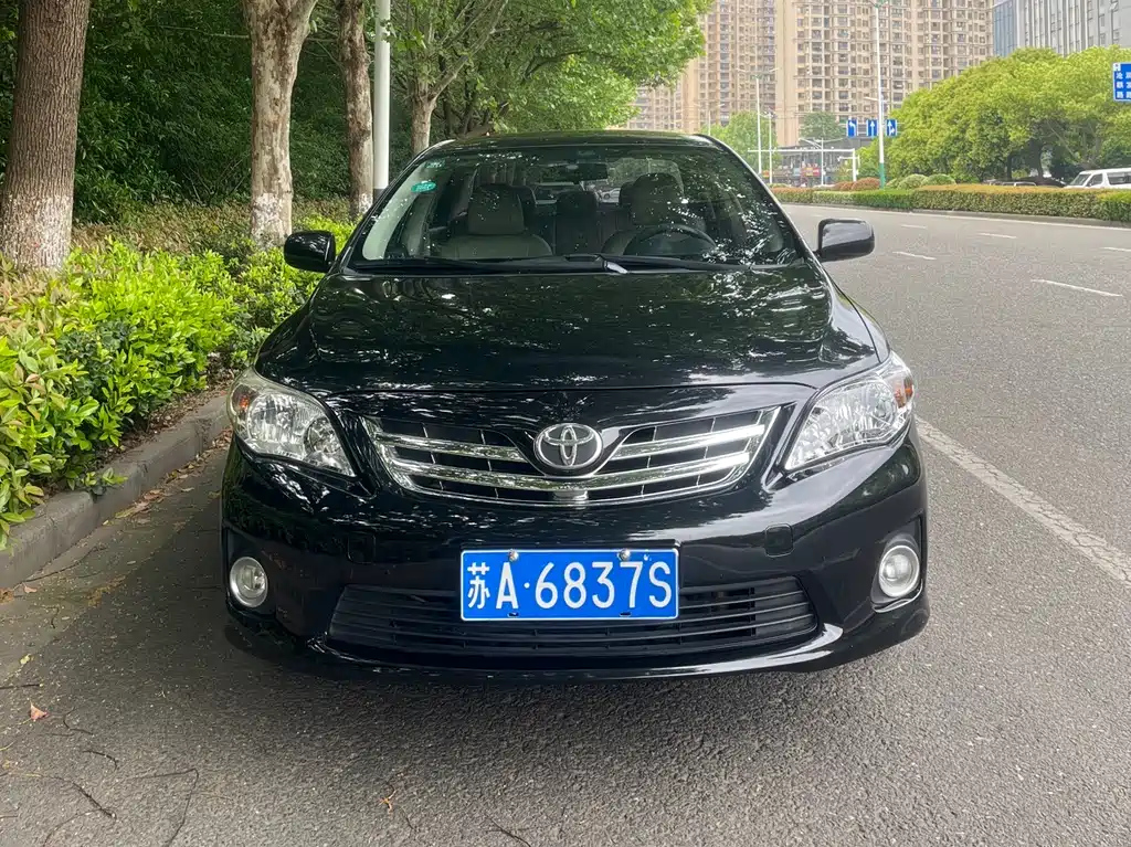 TOYOTA COROLLA 2013