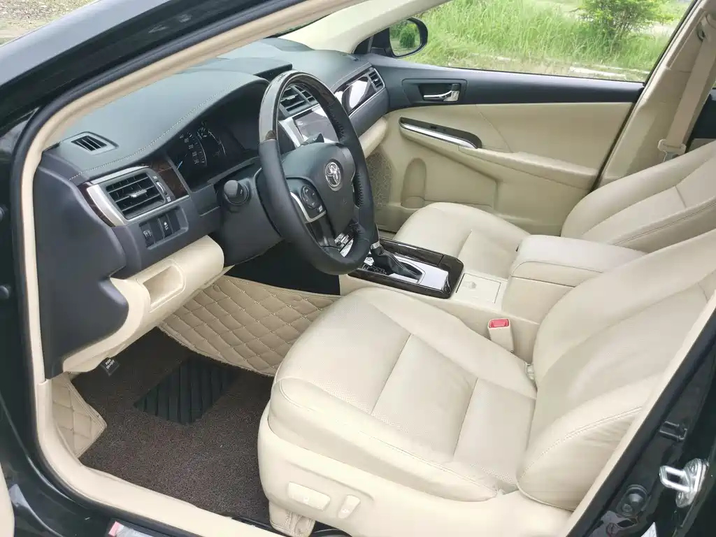TOYOTA CAMRY 2016