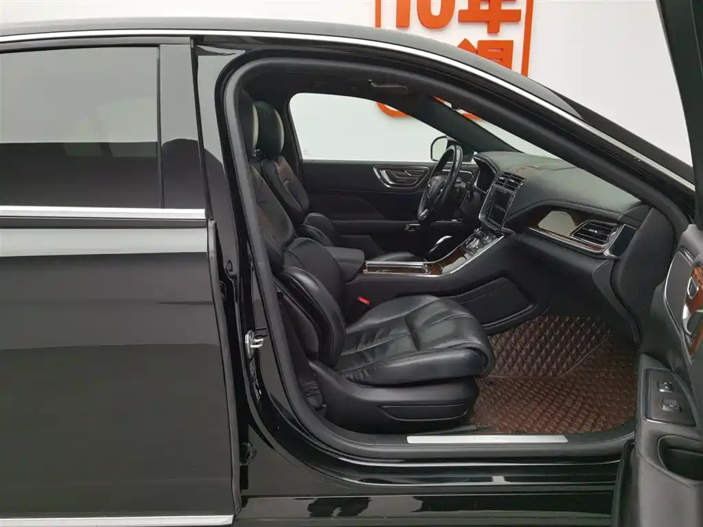 LINCOLN CONTINENTAL 2018