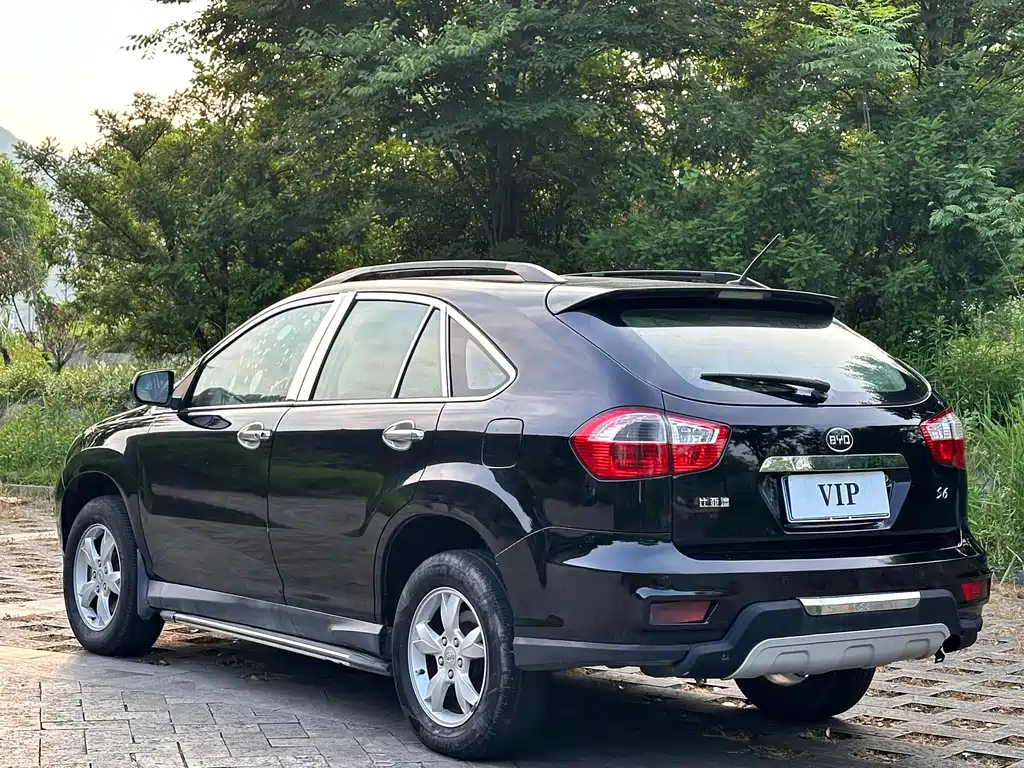 BYD S6 2013