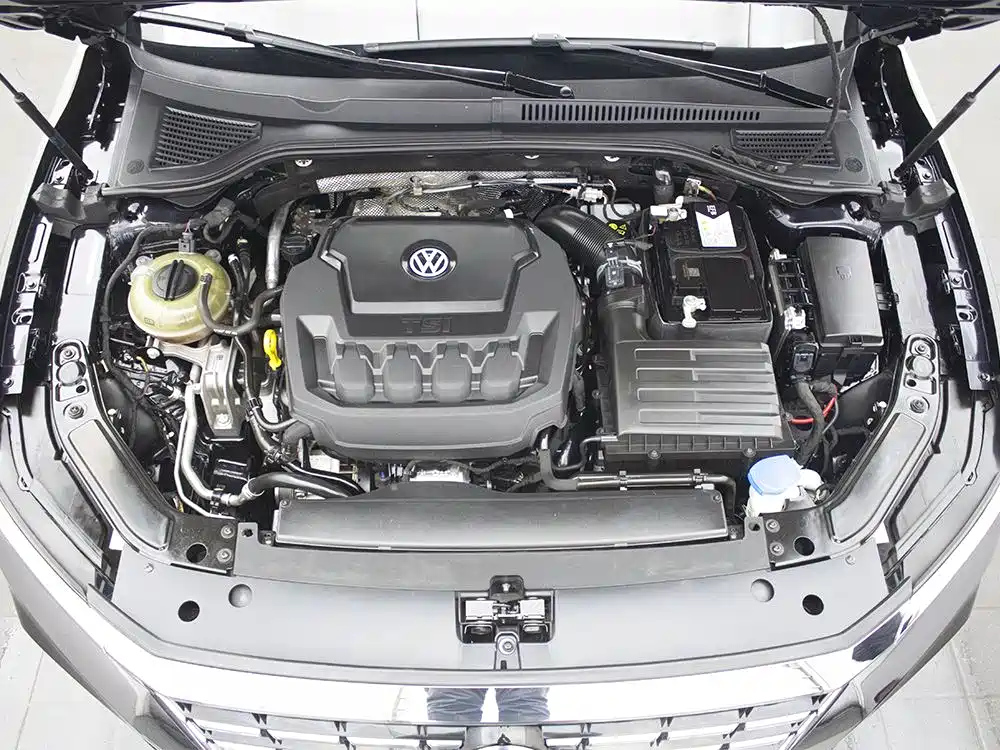 VOLKSWAGEN PASSAT 2020