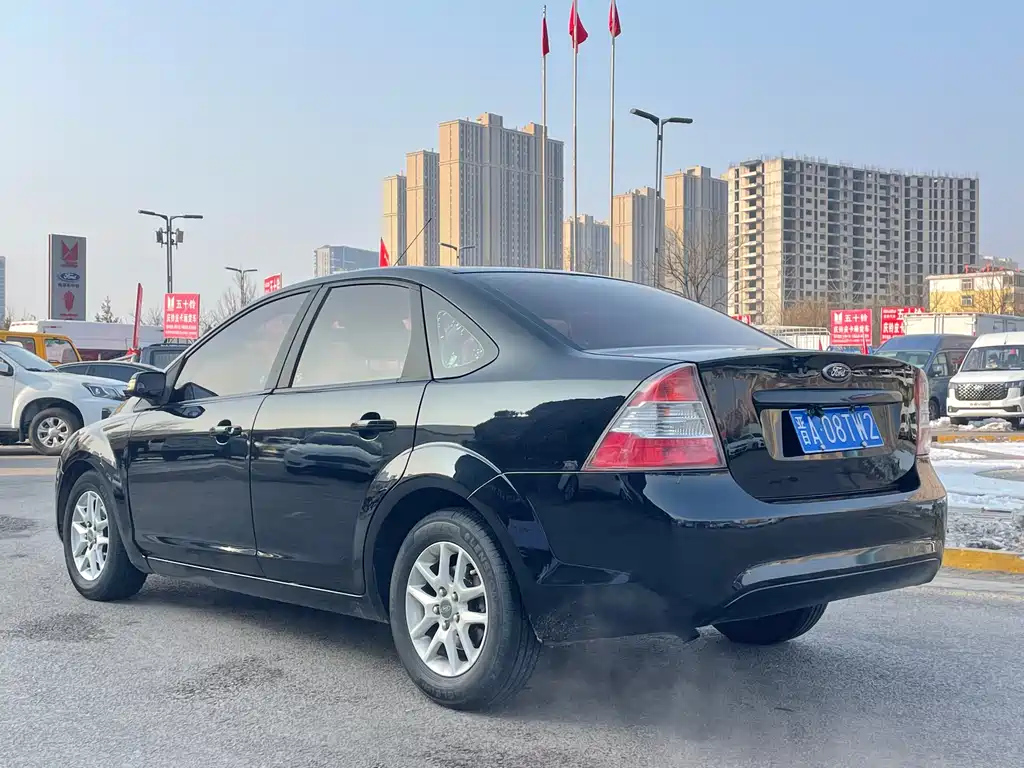 FORD FOCUS 2011