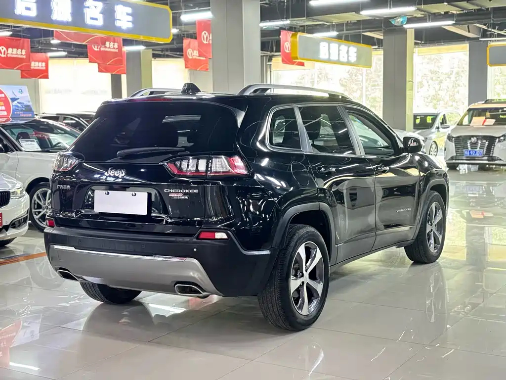 JEEP CHEROKEE 2021