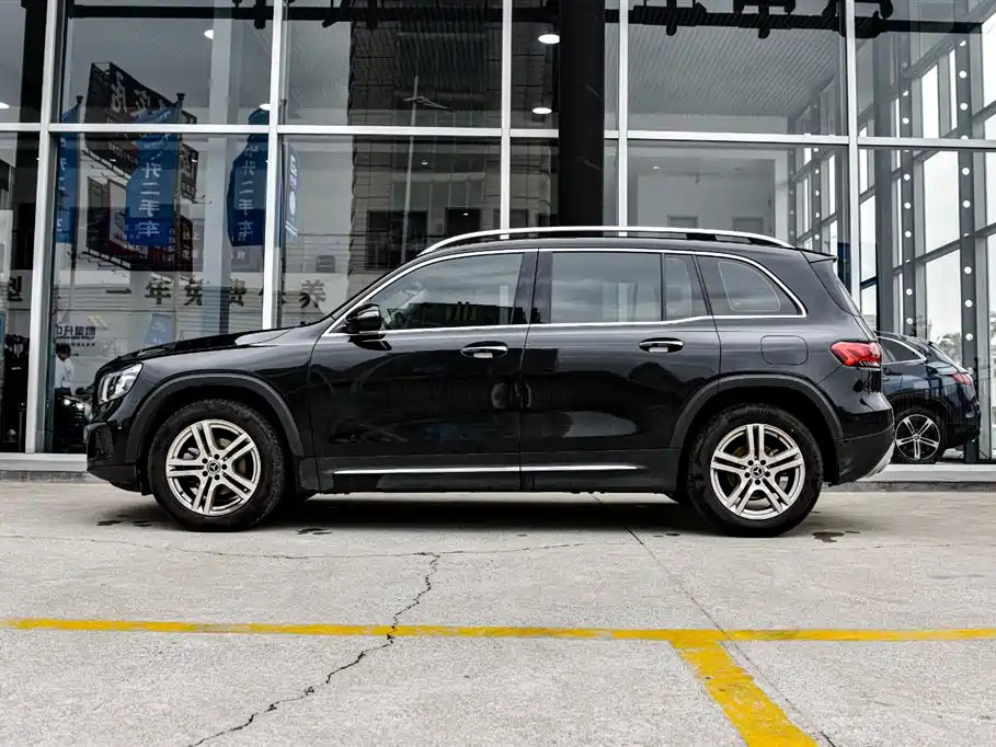 MERCEDES BENZ GLB 2020