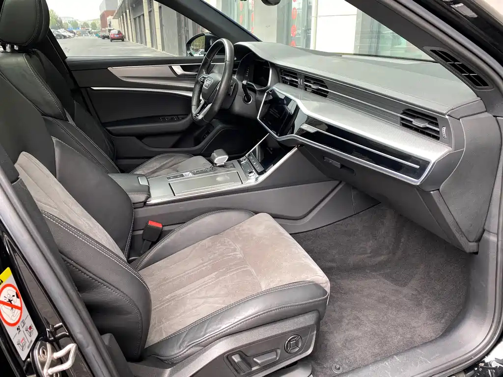 AUDI A6L 2021