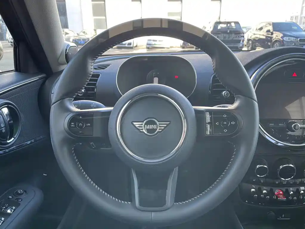 MINI CLUBMAN 2022