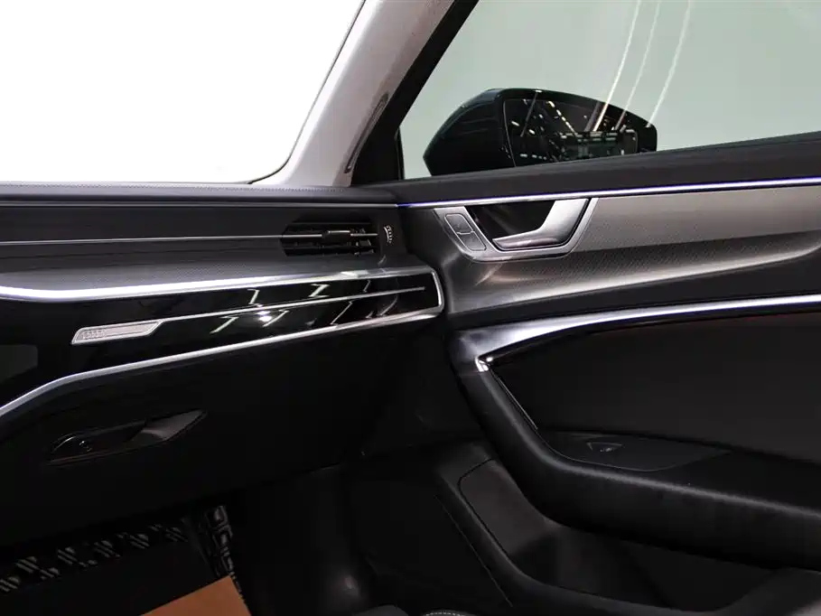 AUDI A6L 2022