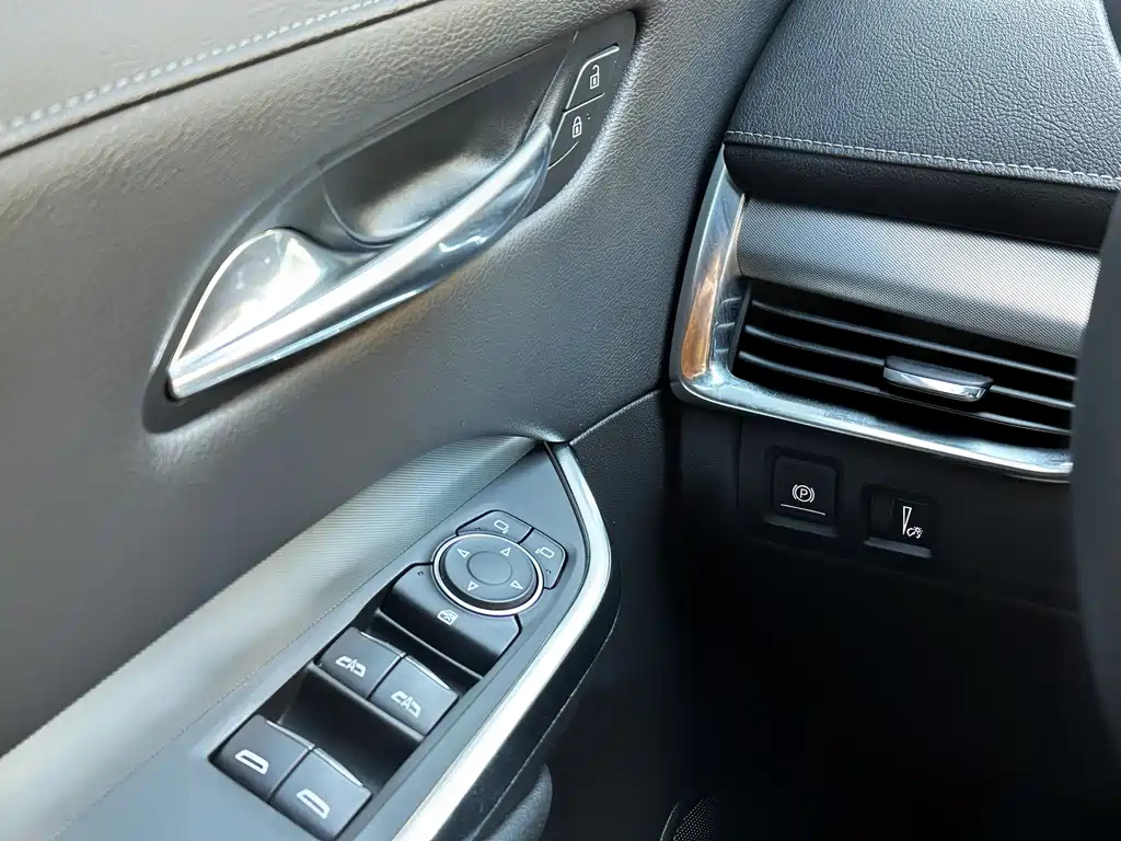 CADILLAC XT4 2021