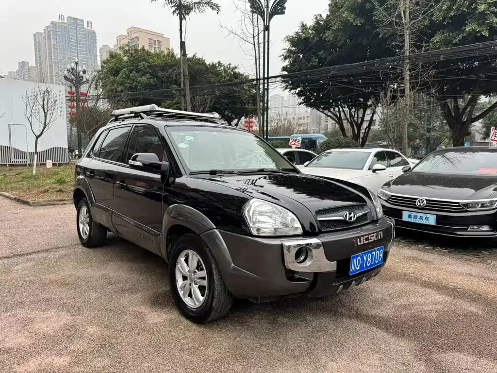 HYUNDAI TUCSON 2012