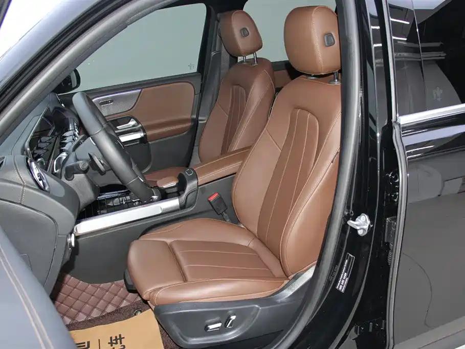 MERCEDES BENZ GLB 2022