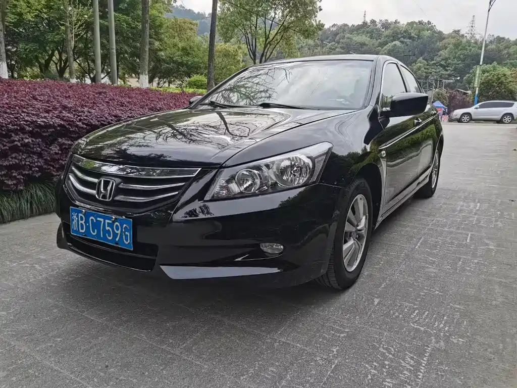 HONDA ACCORD 2011