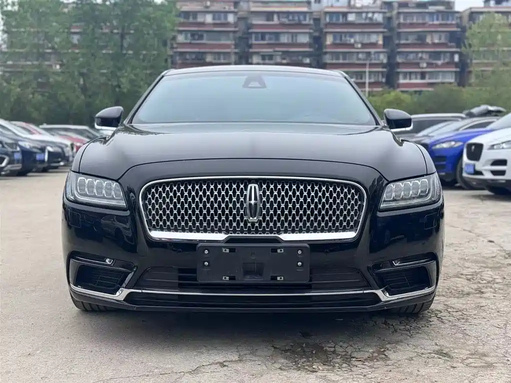 LINCOLN CONTINENTAL 2018