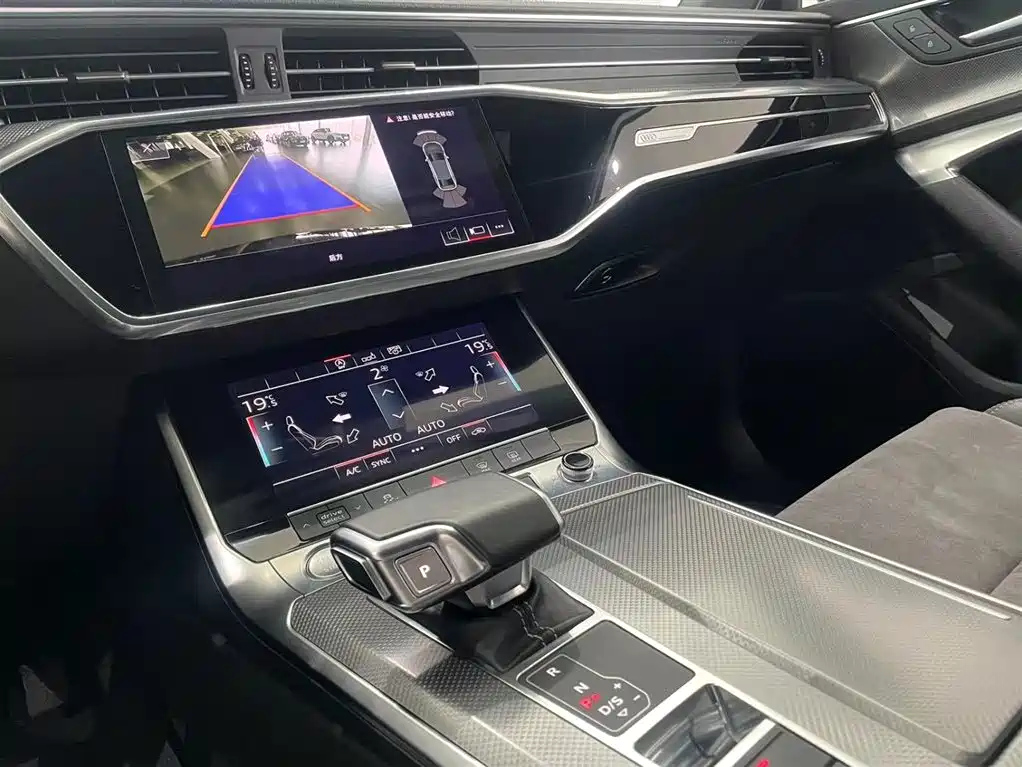 AUDI A6L 2021