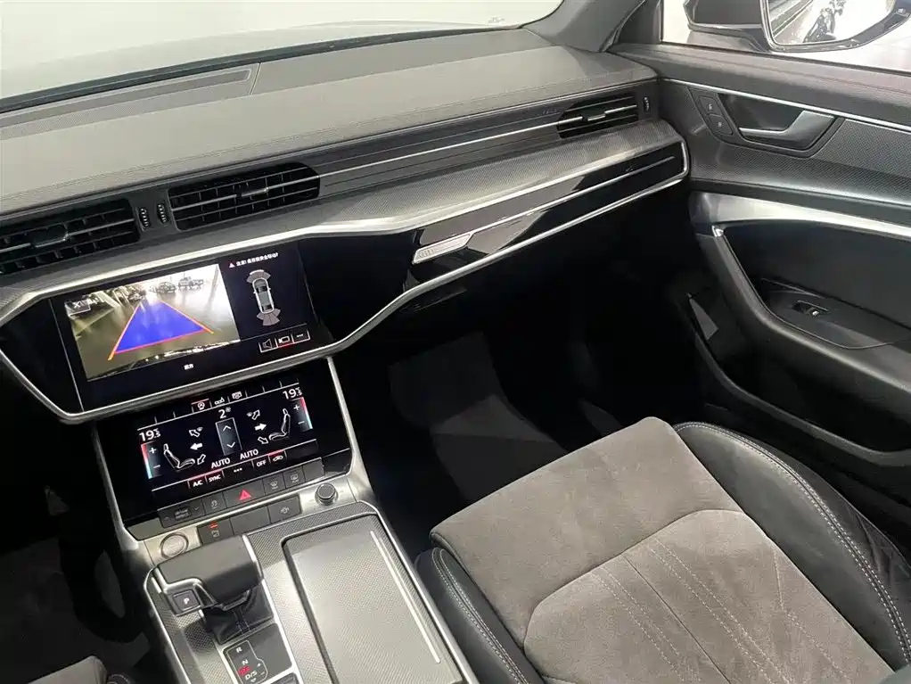 AUDI A6L 2021