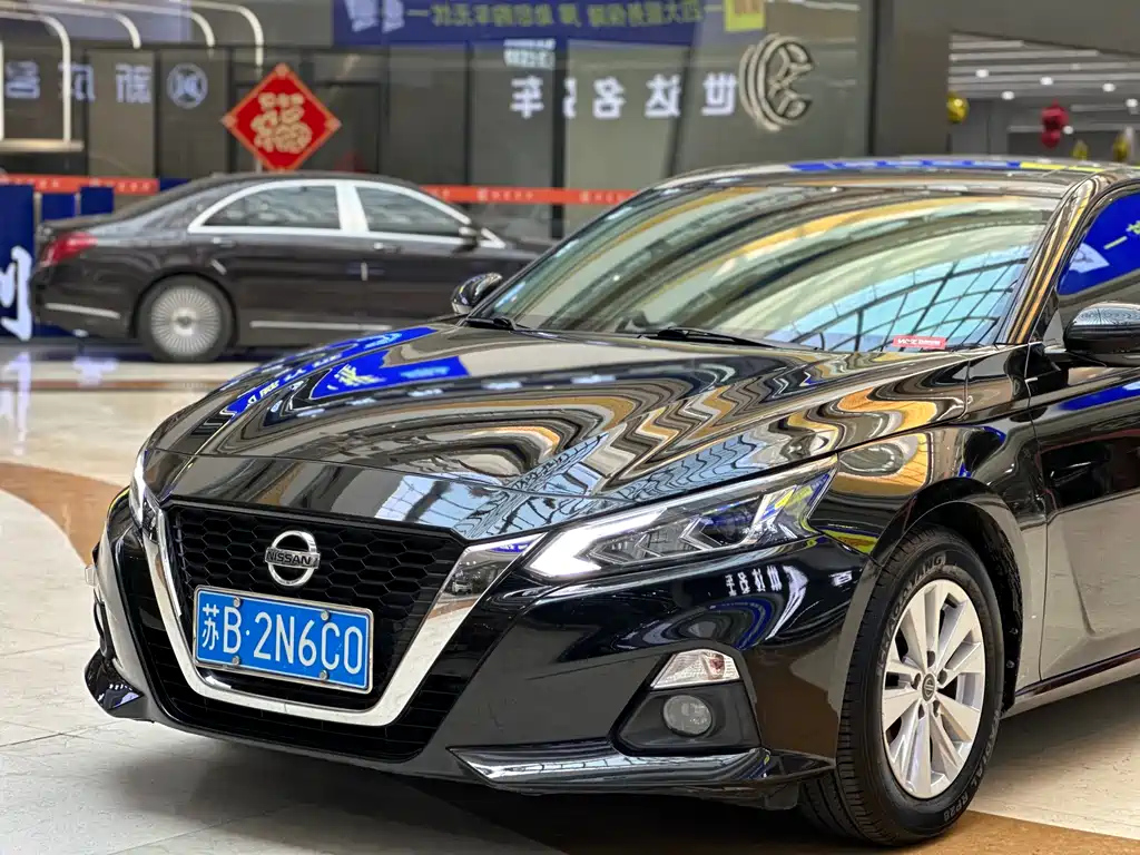 NISSAN TEANA 2020