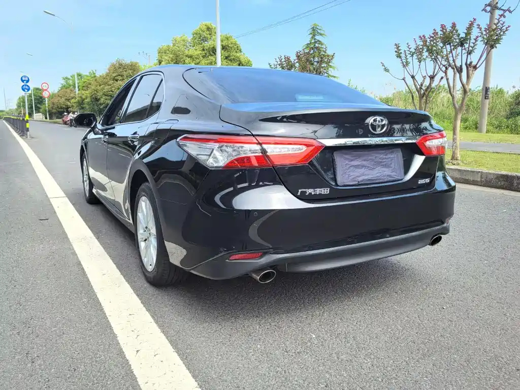 TOYOTA CAMRY 2021