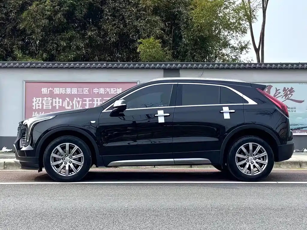 CADILLAC XT4 2022