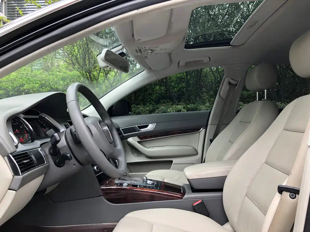AUDI A6L 2011