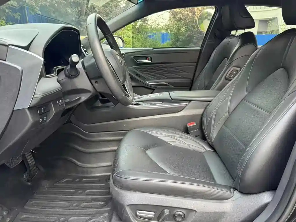 TOYOTA AVALON 2019