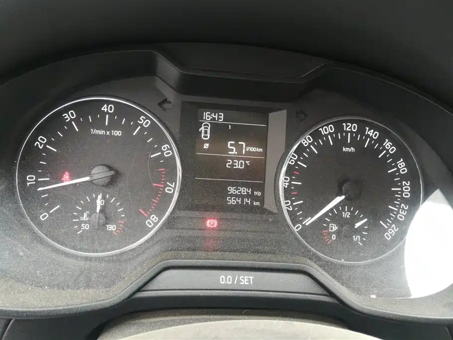 SKODA OCTAVIA 2015