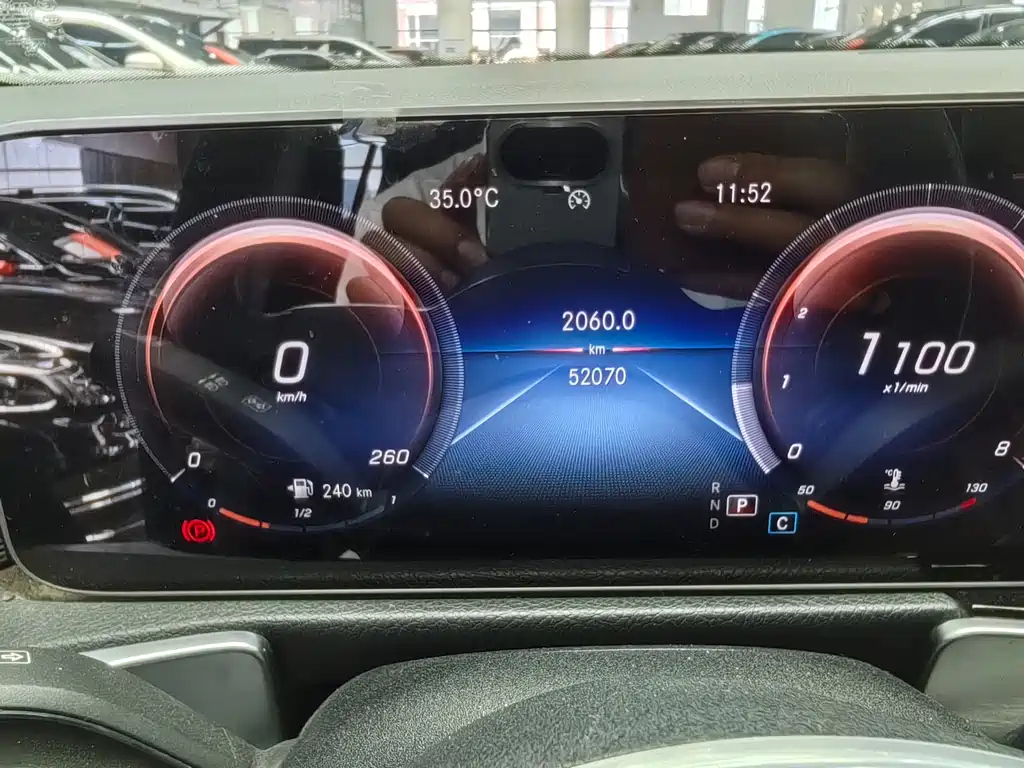 MERCEDES BENZ GLB 2020