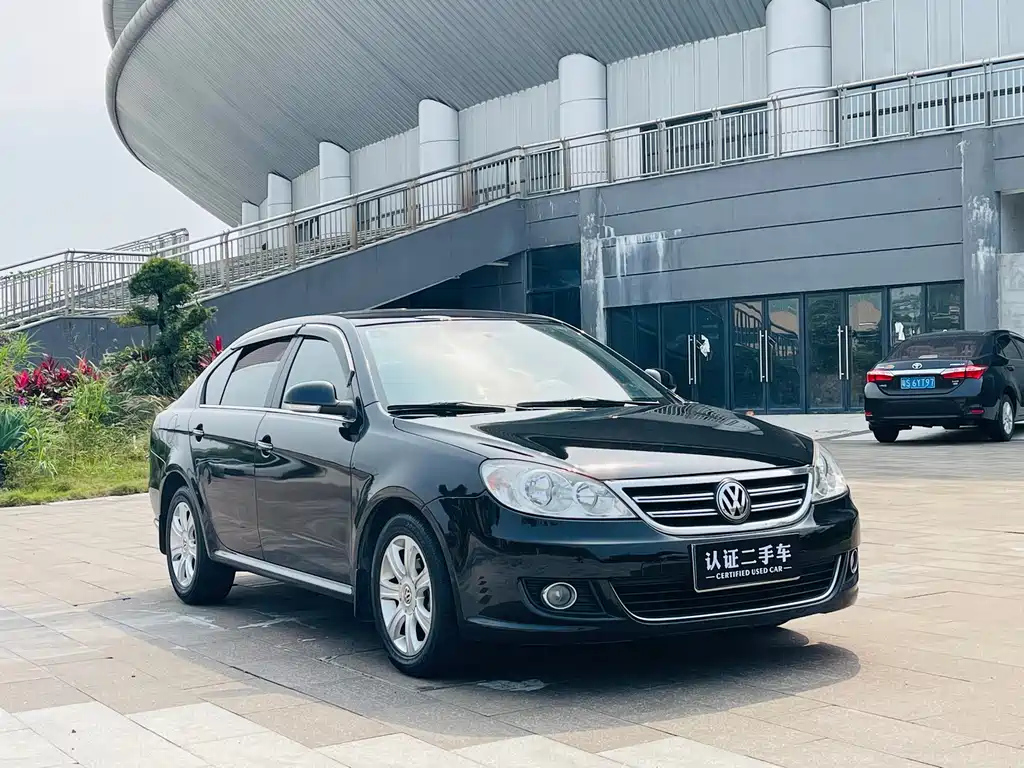 VOLKSWAGEN LAVIDA 2013