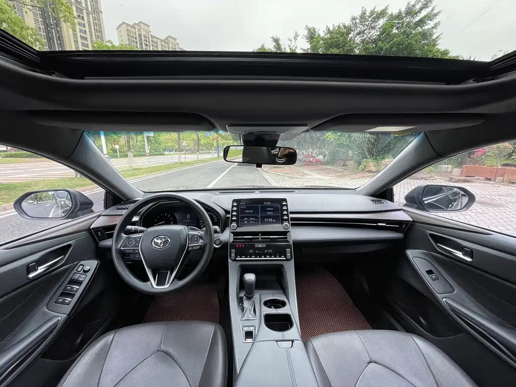 TOYOTA AVALON 2020