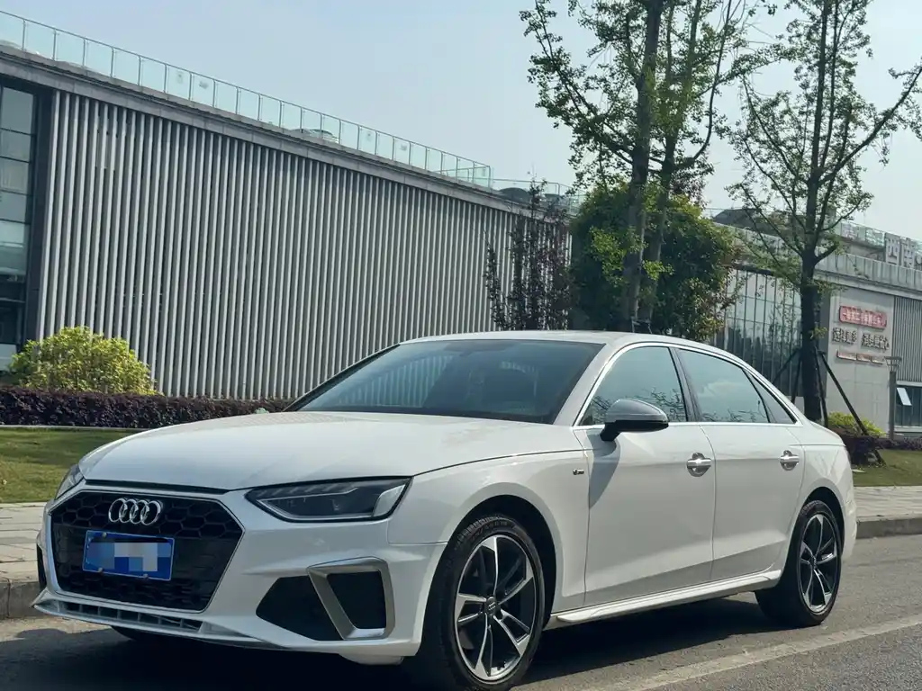 AUDI A4L 2021