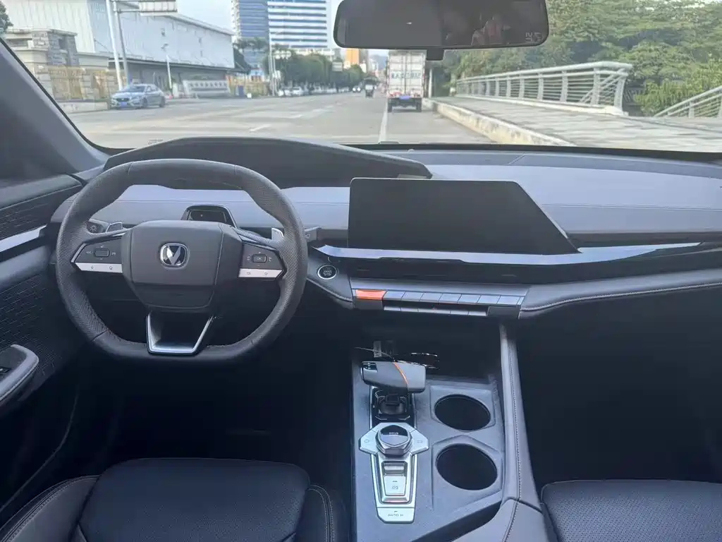 CHANGAN UNI-V 2023