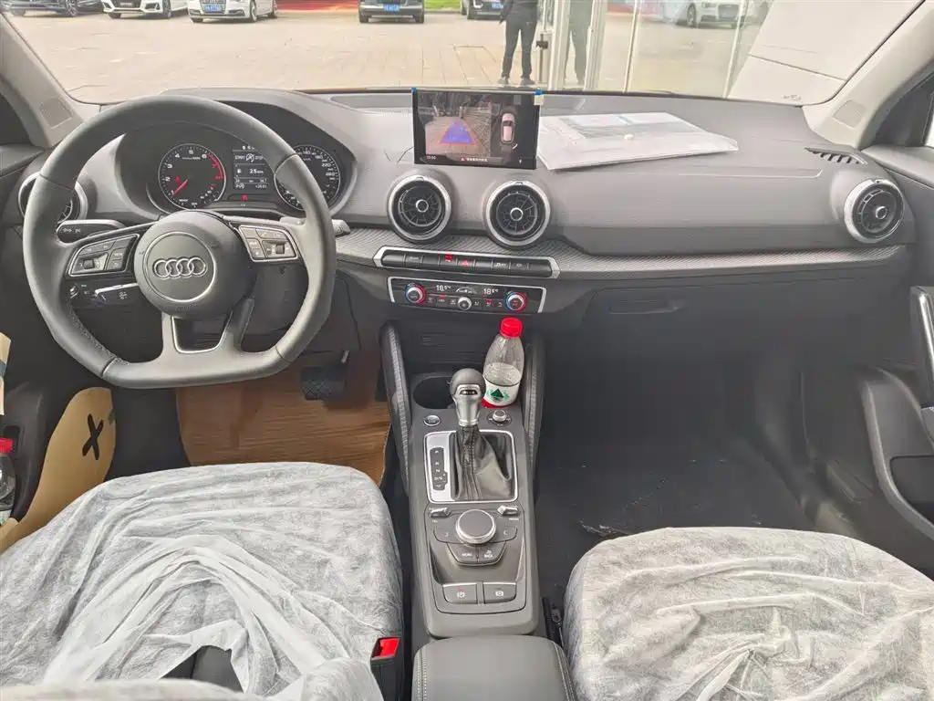 AUDI Q2L 2024