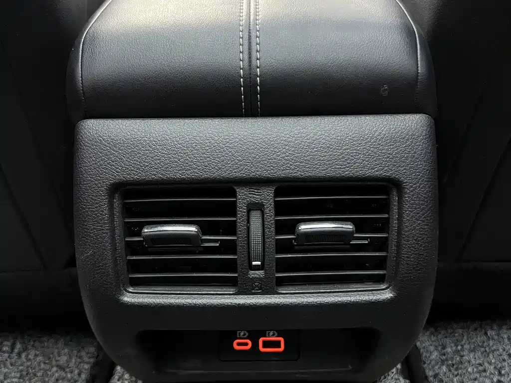 NISSAN TEANA 2020