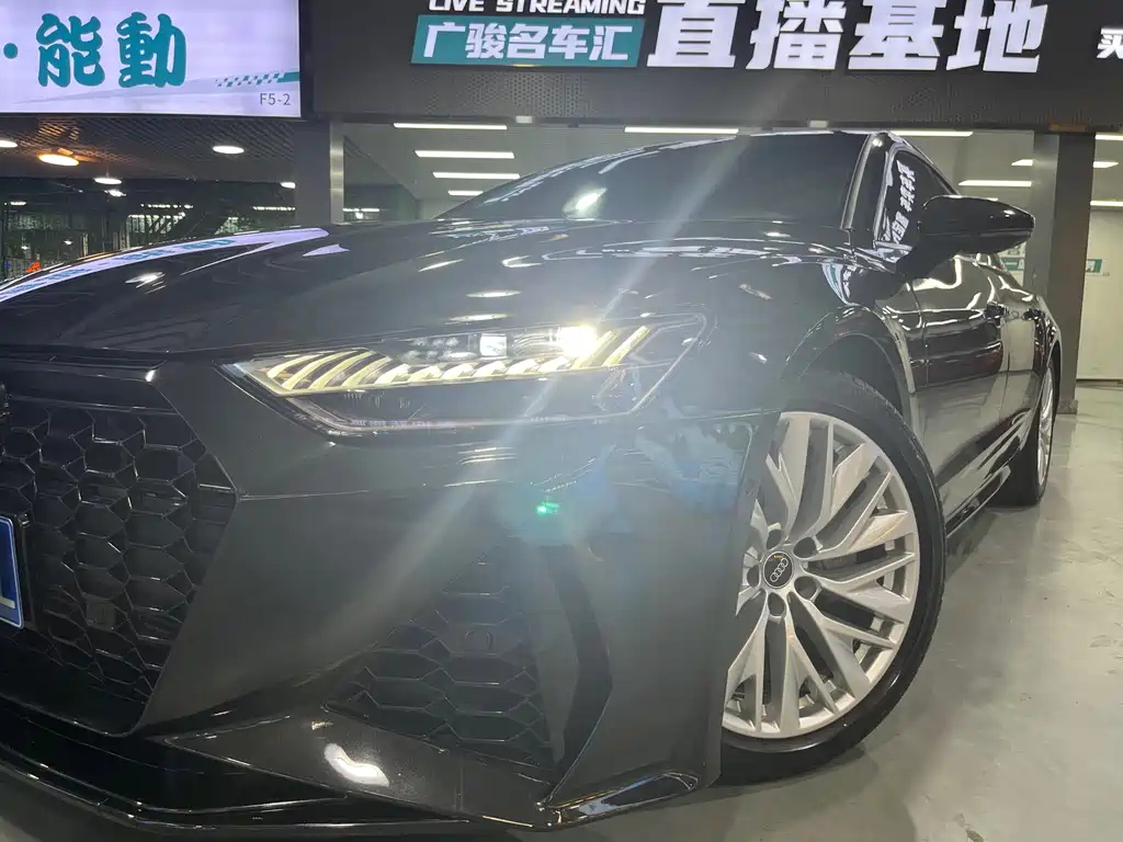 AUDI A7 2021