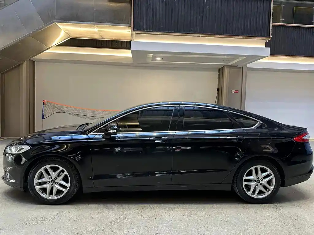 FORD MONDEO 2015