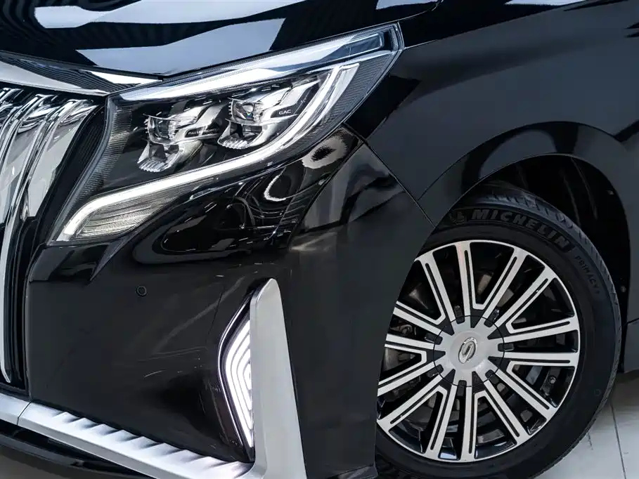 TRUMPCHI M8 2022