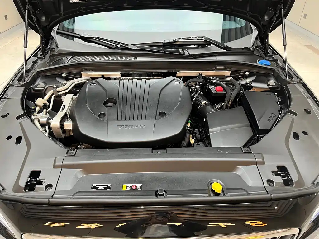 VOLVO S90 2022