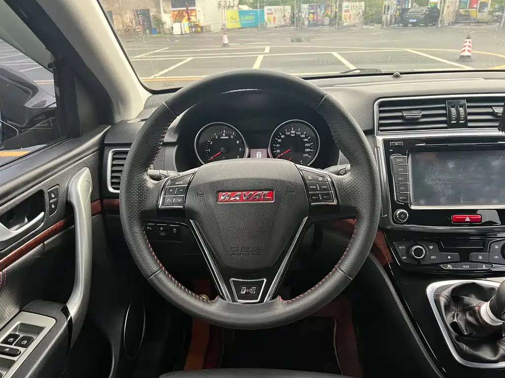 HAVAL H6 2015