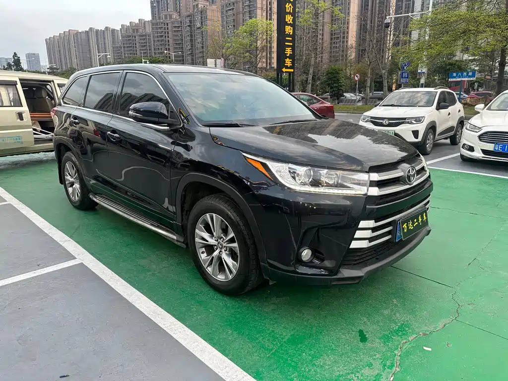 TOYOTA HIGHLANDER 2020
