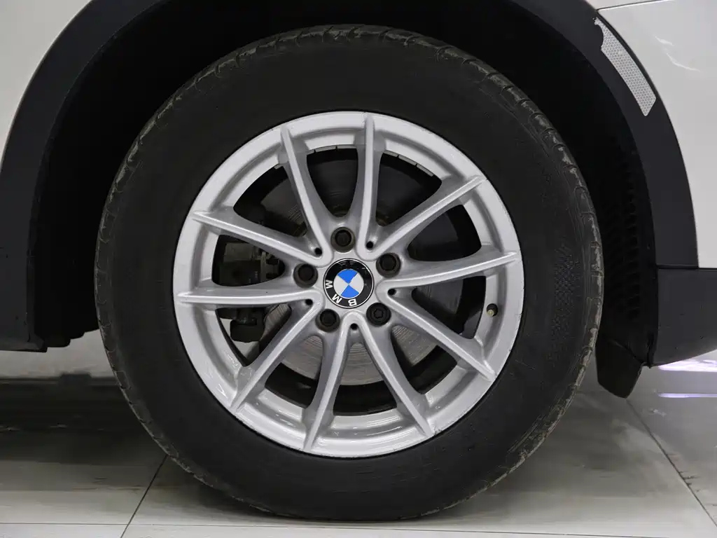 VOLKSWAGEN VILORAN 2024
