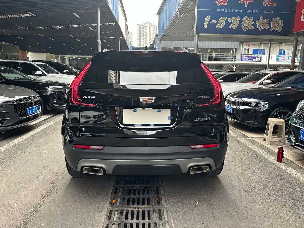 CADILLAC XT4 2021