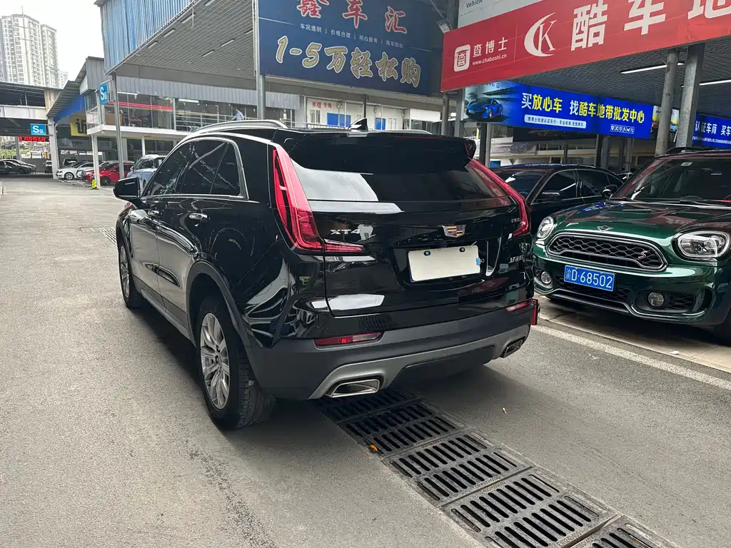 CADILLAC XT4 2021
