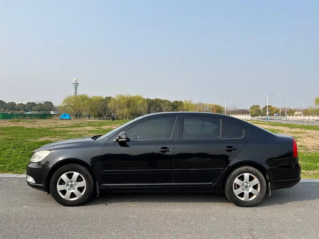 SKODA OCTAVIA 2013