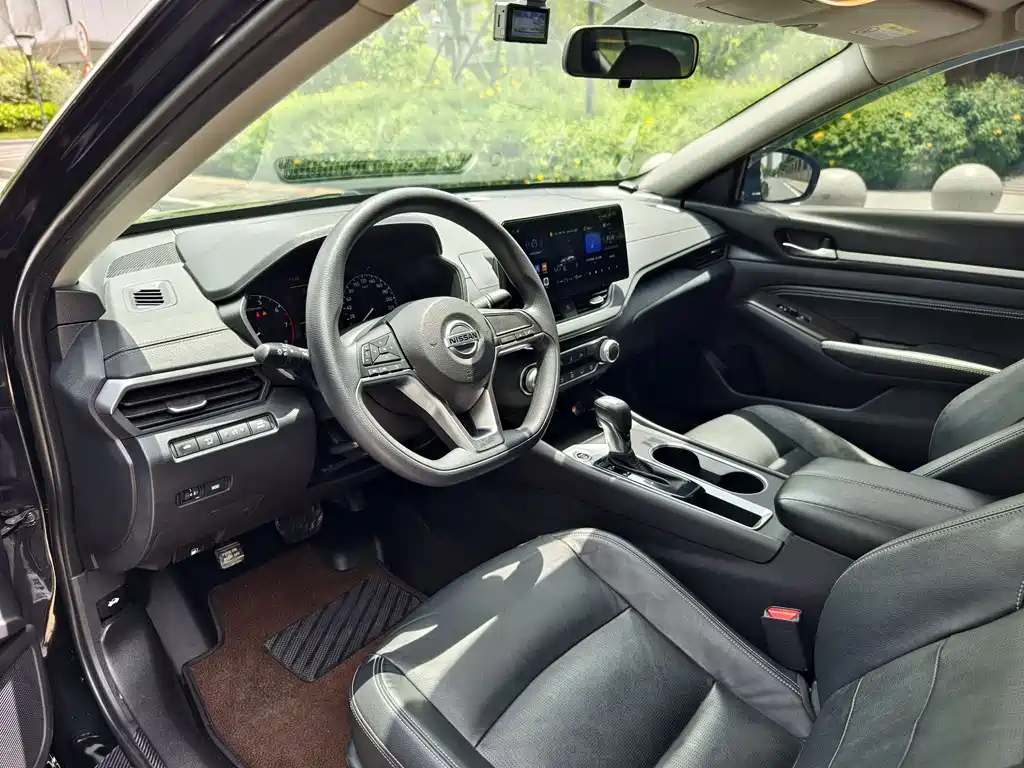 NISSAN TEANA 2021