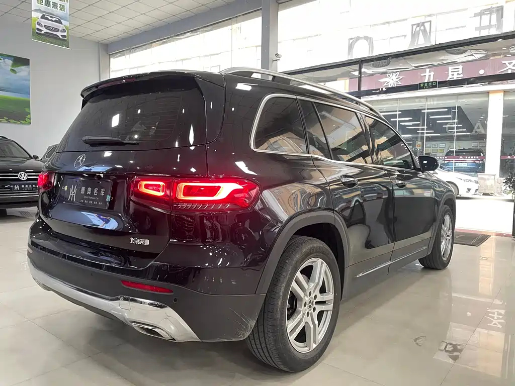 MERCEDES BENZ GLB 2021