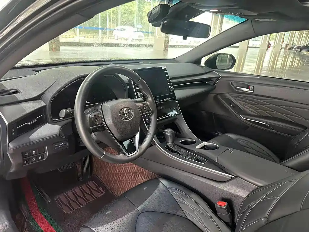 TOYOTA AVALON 2020